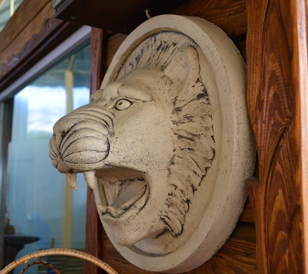 Скульптура Голова льва (настенная скульптура)