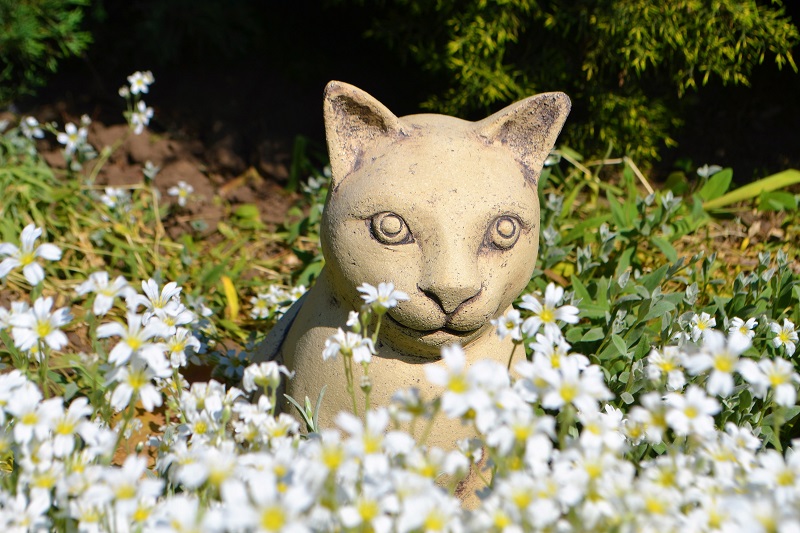 Садовая фигура кот